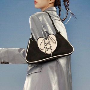 cute black aesthetic shoulder bag